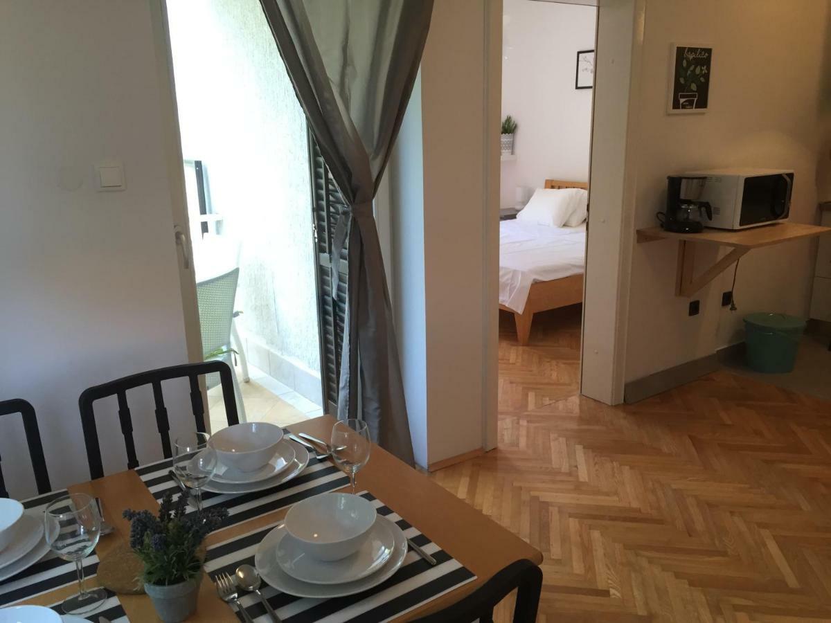 Apartments Papalinna 2 By Moro Krk Town Extérieur photo
