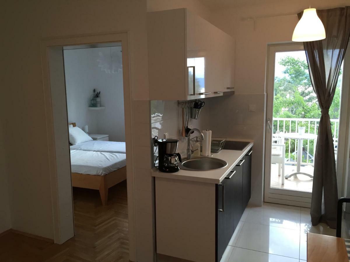 Apartments Papalinna 2 By Moro Krk Town Extérieur photo